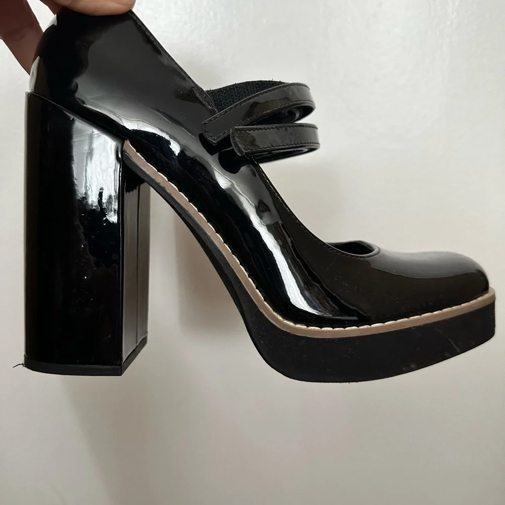 Steve Madden Black Patent Leather Heels - Picture 2 of 6